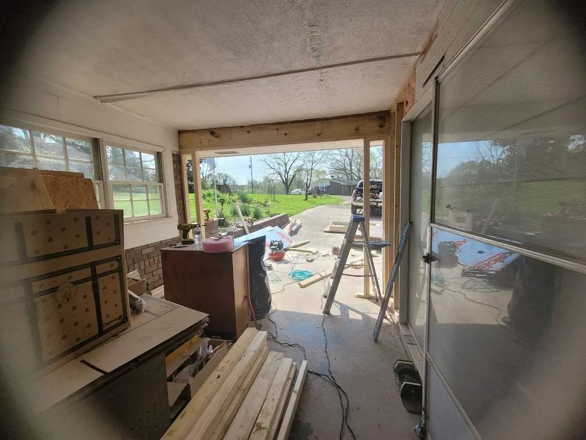 Air movers and dehumidifier for Drying & Dehumidification in Edgewater